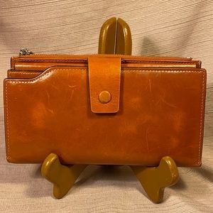 Large leather handmade wallet w/lots of slots